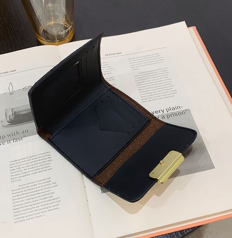 コンパクト 財布 キラキラ輝く ハート留め金 三つ折り財布