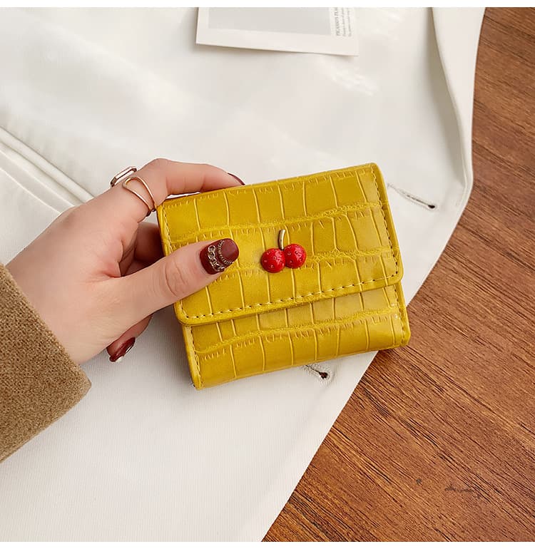 コンパクト 財布 さくらんぼ飾り二つ折り財布コンパクトミニ大容量