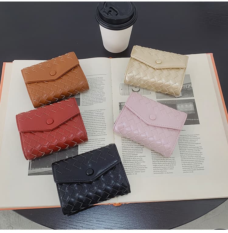  レディース 編み込み風 コンパクト三つ折り財布 大容量