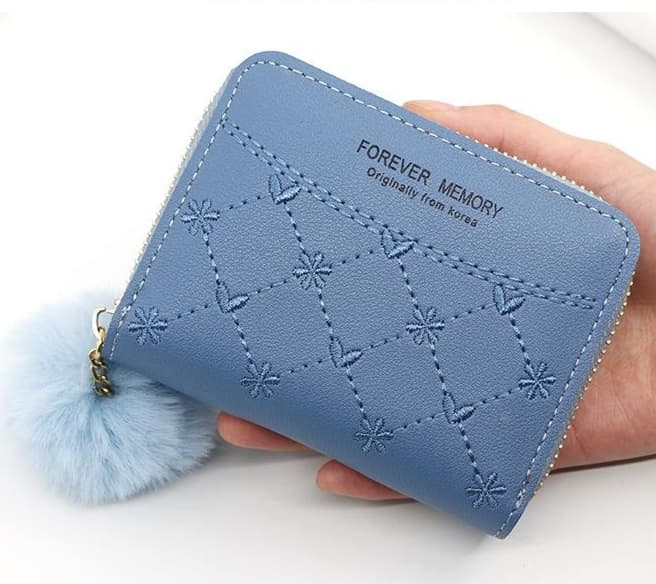 コンパクト 財布 ふわふわポンポン付きコンパクト財布