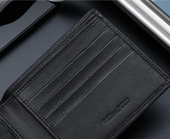 コンパクト 財布 上質な牛革使い コンパクト二つ折り財布