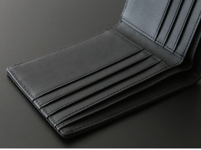 コンパクト 財布 上質な手触り コンパクト二つ折り財布
