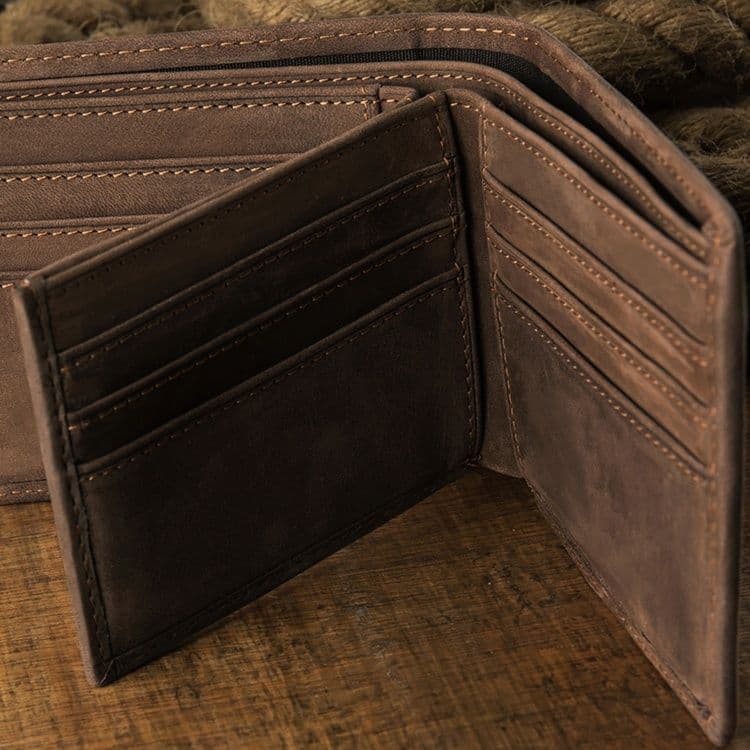 コンパクト 財布 職人技が光る本革二つ折り財布