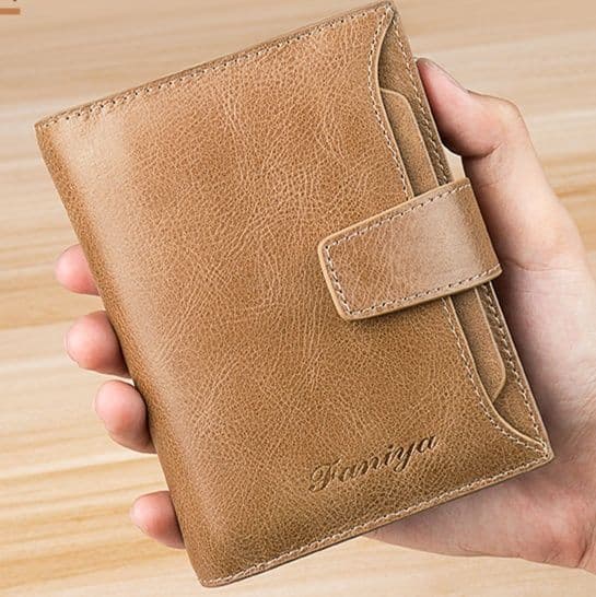 コンパクト 財布 機能的な多ポケット二つ折り財布