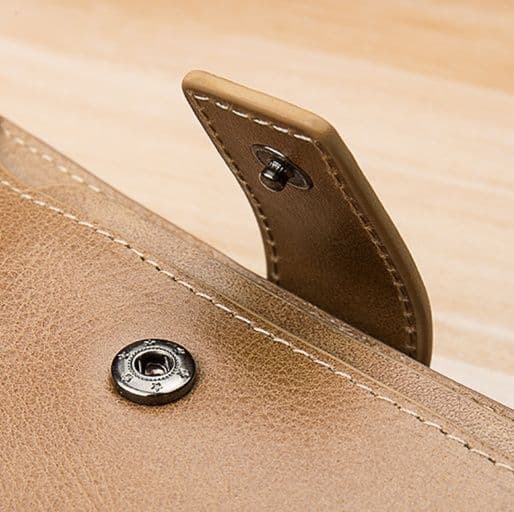 コンパクト 財布 機能的な多ポケット二つ折り財布