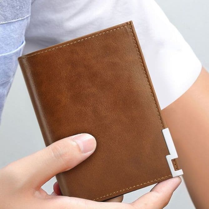 コンパクト 財布 洗練された二つ折り薄型財布