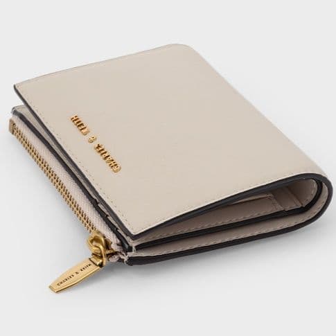 コンパクト 財布 上質レザー ミニマル二つ折り財布