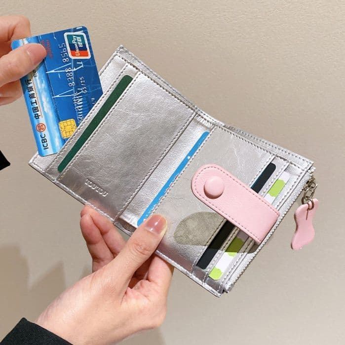 コンパクト 財布 犬モチーフ 骨型チャーム付きミニ財布