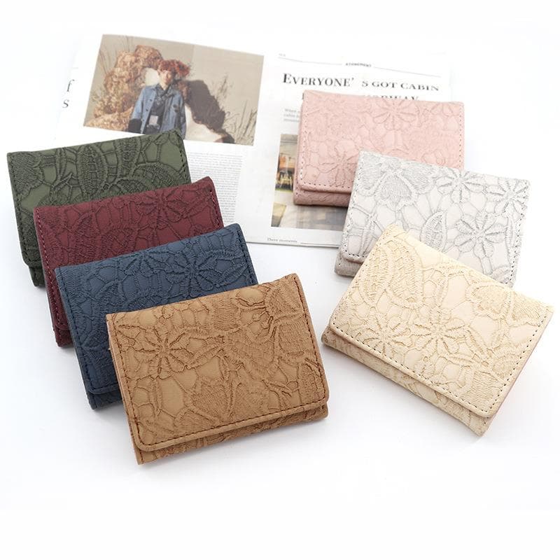 コンパクト財布 花柄レース刺繍入り三つ折り財布