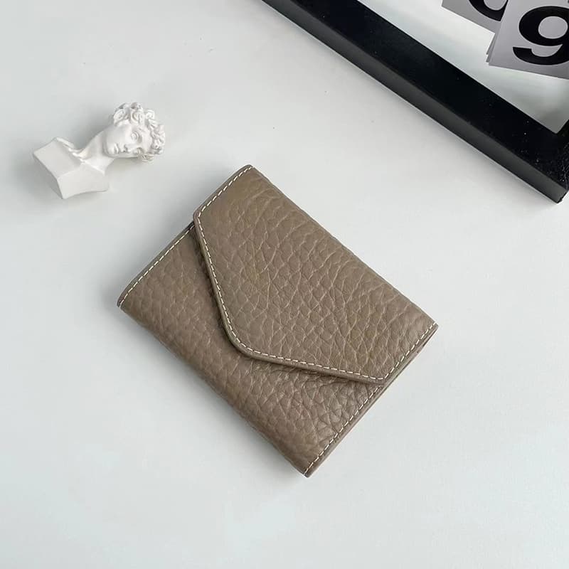 コンパクト財布 上質本革使用 三つ折りミニ財布