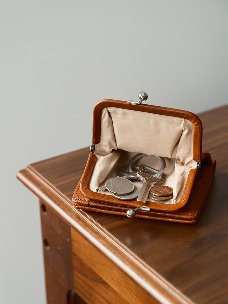 コンパクト 財布 クラシック がま口 本革 財布