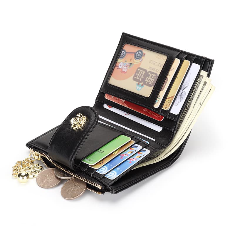 コンパクト 財布 キルティング柄 花モチーフ 二つ折りミニ財布