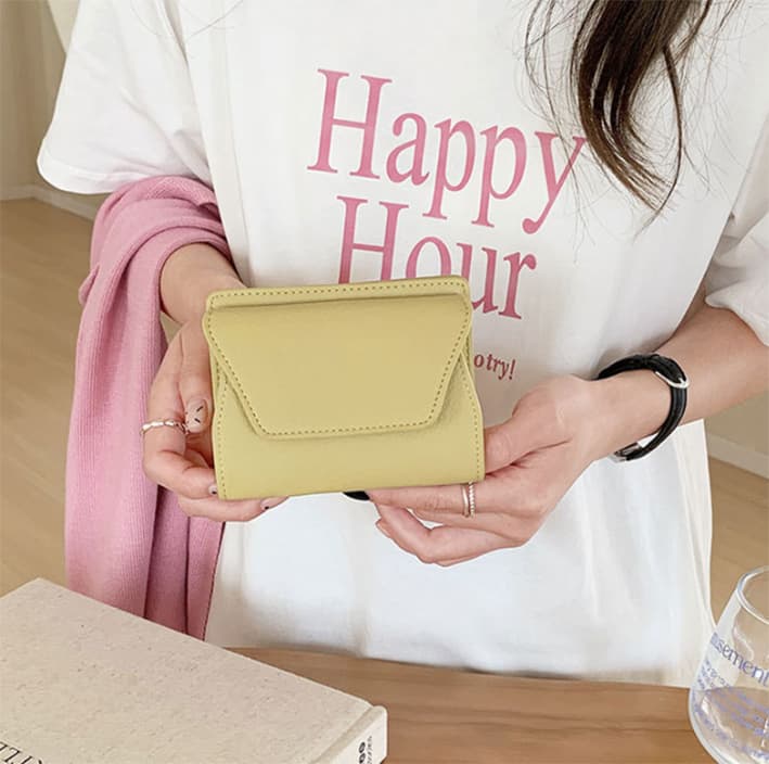 コンパクト 財布 レディース薄型軽量二つ折り小銭入れ付きコンパクト財布