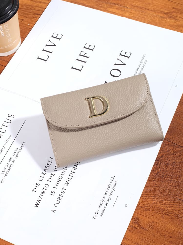 コンパクト 財布 上品なデザイン 三つ折りミニ財布