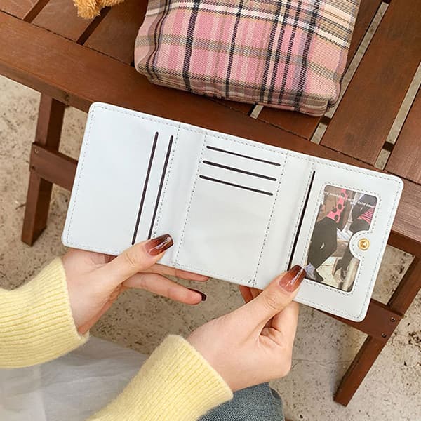 コンパクト 財布 レディース 型押し加工 薄型軽量 三つ折り財布