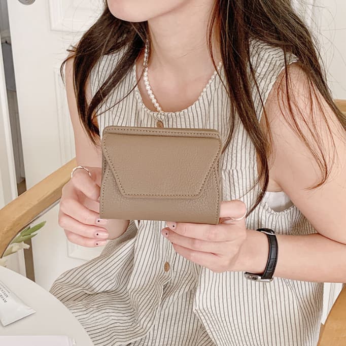 コンパクト 財布 レディース薄型軽量二つ折り小銭入れ付きコンパクト財布