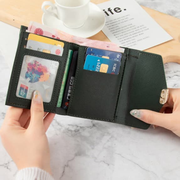 コンパクト 財布 レディース二つ折り財布コンパクト型押しミニ財布