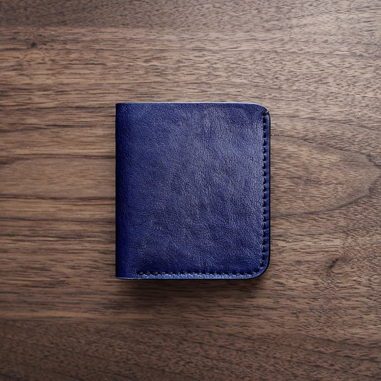 コンパクト 財布 手のひらサイズ本革二つ折り財布