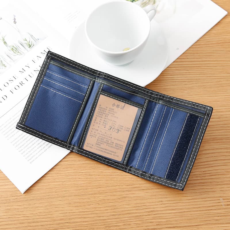 コンパクト 財布 上品なデザイン コンパクト三つ折り財布