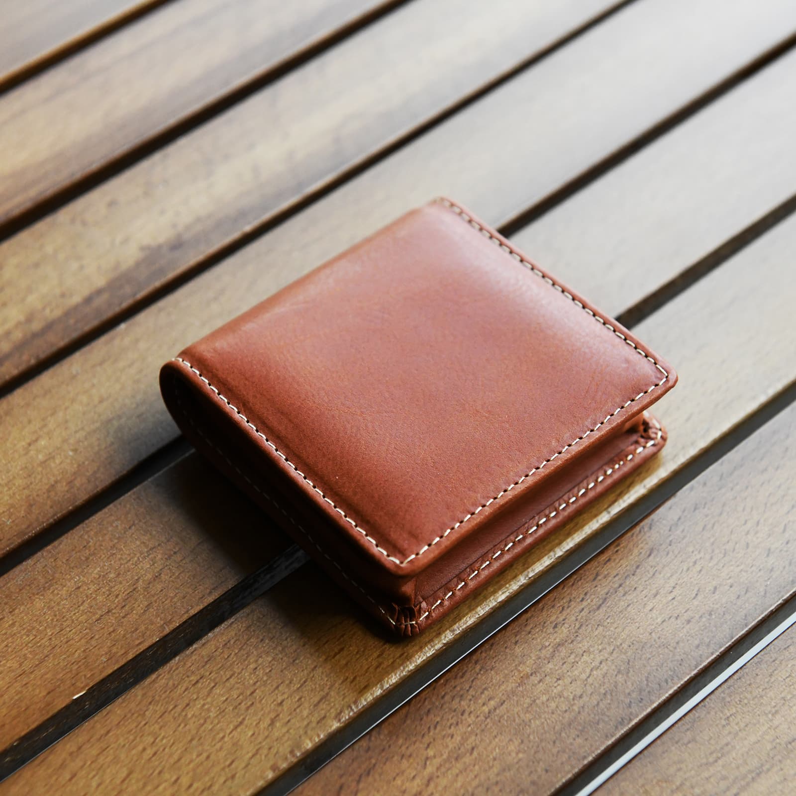 コンパクト 財布 本革職人仕立て 極薄二つ折り財布