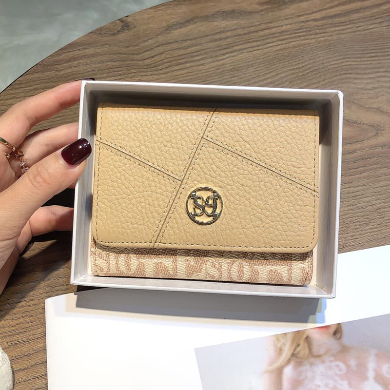 コンパクト 財布 三つ折り 高級感漂う牛革製ミニ財布