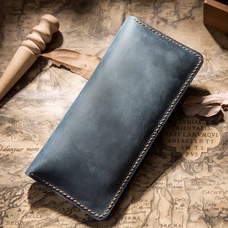 コンパクト 財布 匠の技が光る伝統的な本革長財布