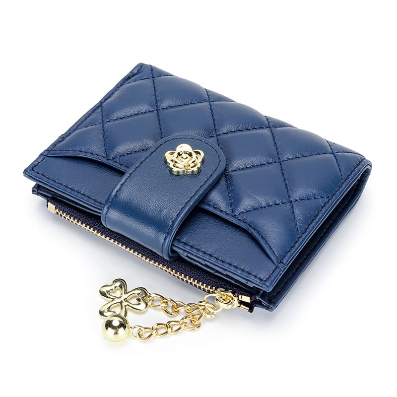 コンパクト 財布 キルティング柄 花モチーフ 二つ折りミニ財布