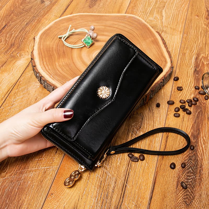 コンパクト 財布 上品な華やかさ 花モチーフ付き薄型長財布