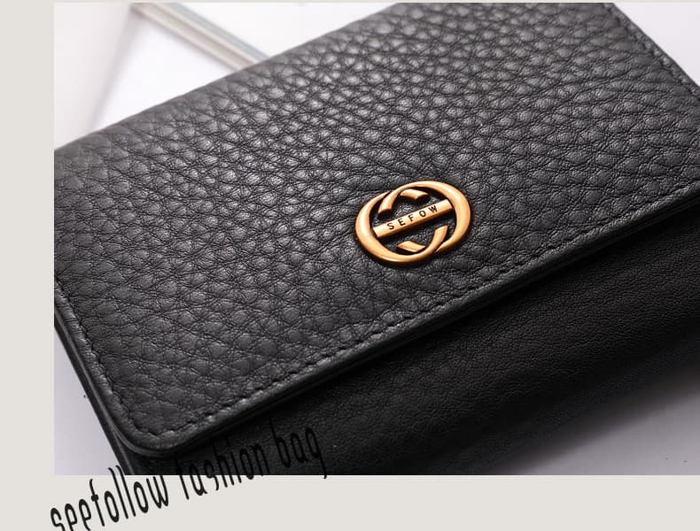 コンパクト 財布 上品な雰囲気の三つ折りミニ財布