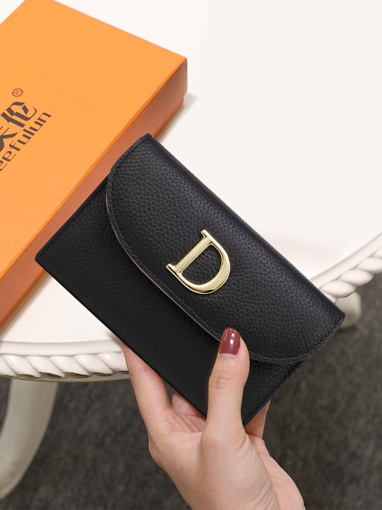 コンパクト 財布 上品なデザイン 三つ折りミニ財布