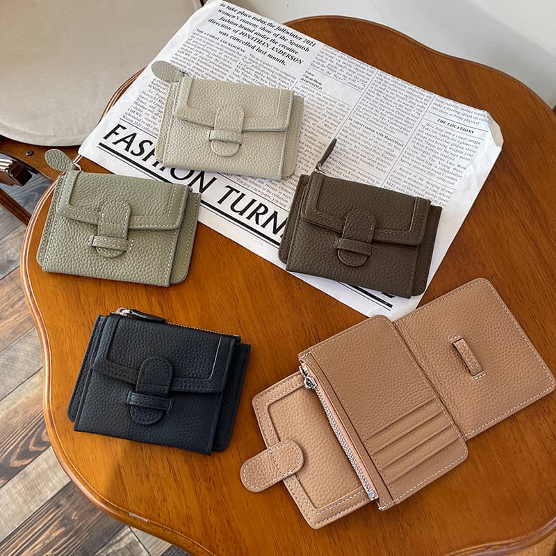 コンパクト財布 高級感あふれる三つ折りコンパクト財布