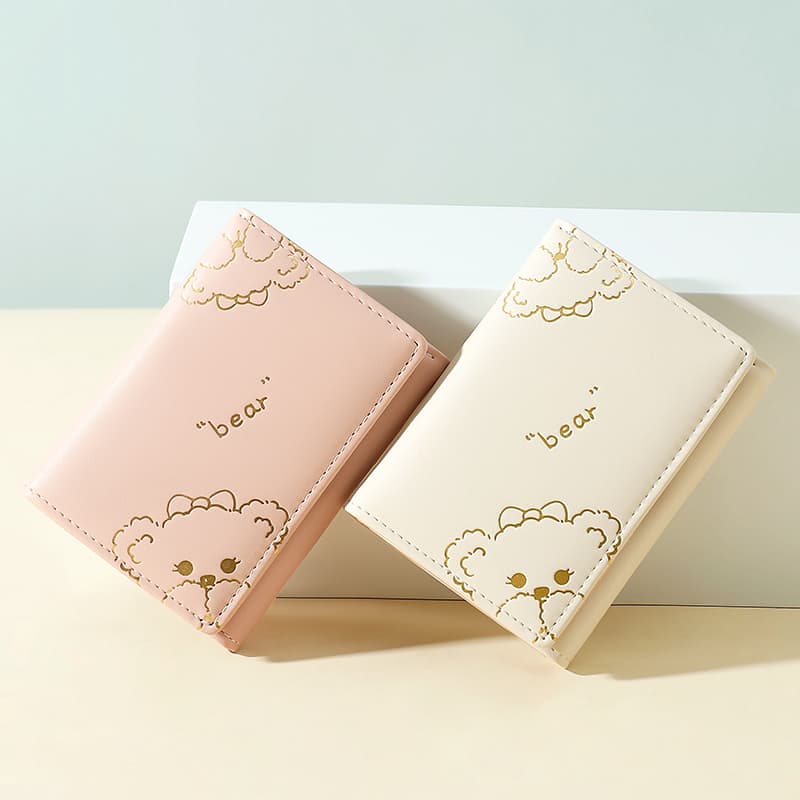 コンパクト 財布 くまさん刺繍入り三つ折りミニ財布