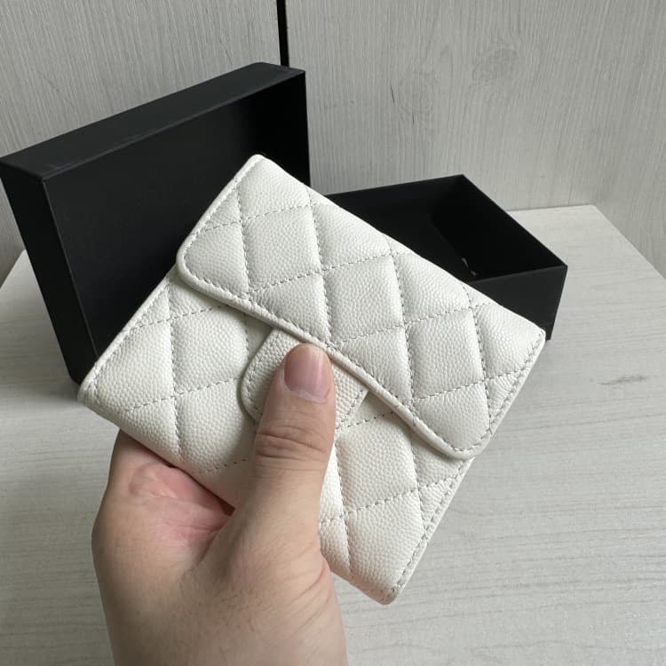 コンパクト 財布 三つ折り 上品キルティング三つ折りミニ財布