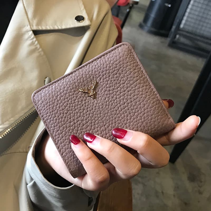 コンパクト 財布 牛革製カードがたくさん入る小さな財布