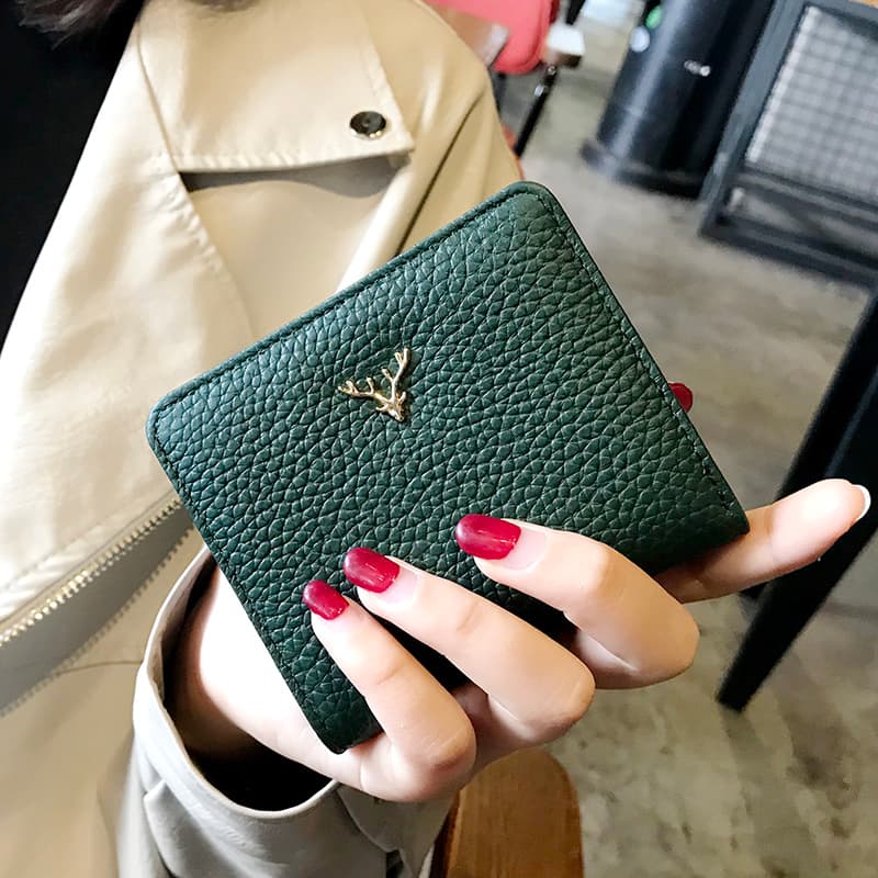 コンパクト 財布 牛革製カードがたくさん入る小さな財布