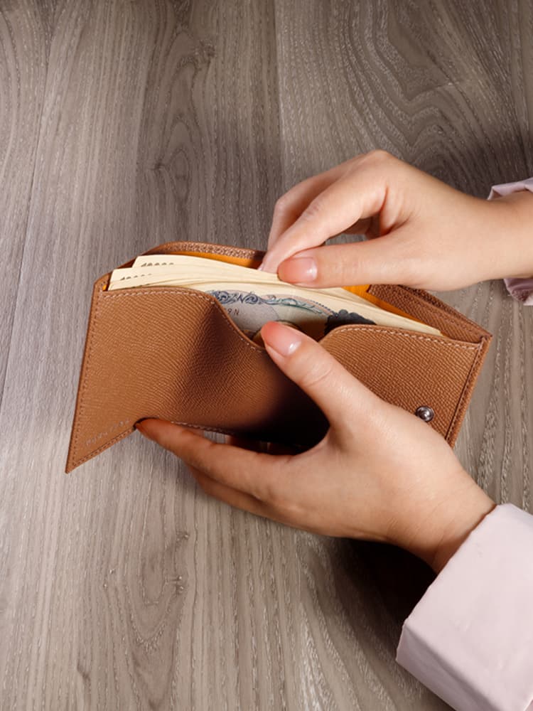 コンパクト 財布 三つ折り 上質な手触り ミニ財布