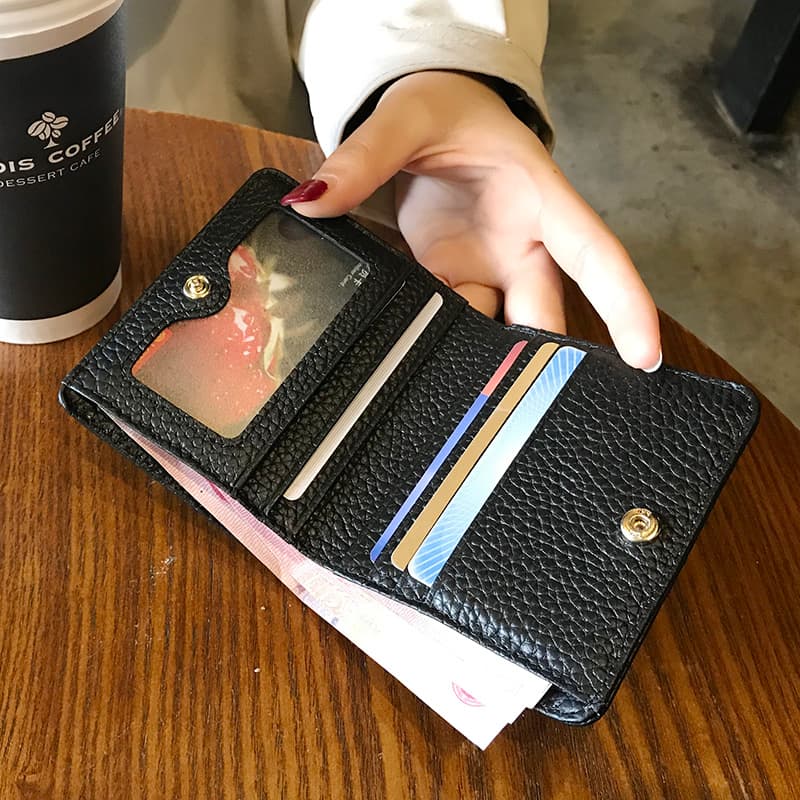 コンパクト 財布 牛革製カードがたくさん入る小さな財布