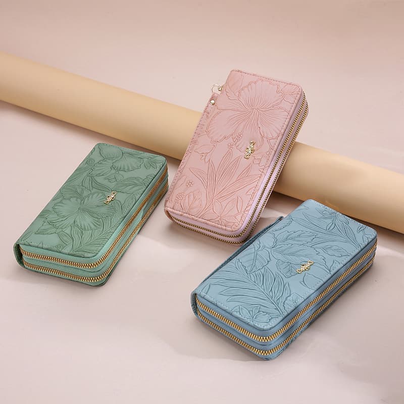 コンパクト 財布 優美な花柄型押し二つ折り財布